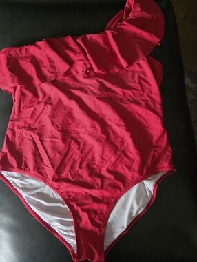 Meet Curve One-Shoulder Ruffle Swimsuit